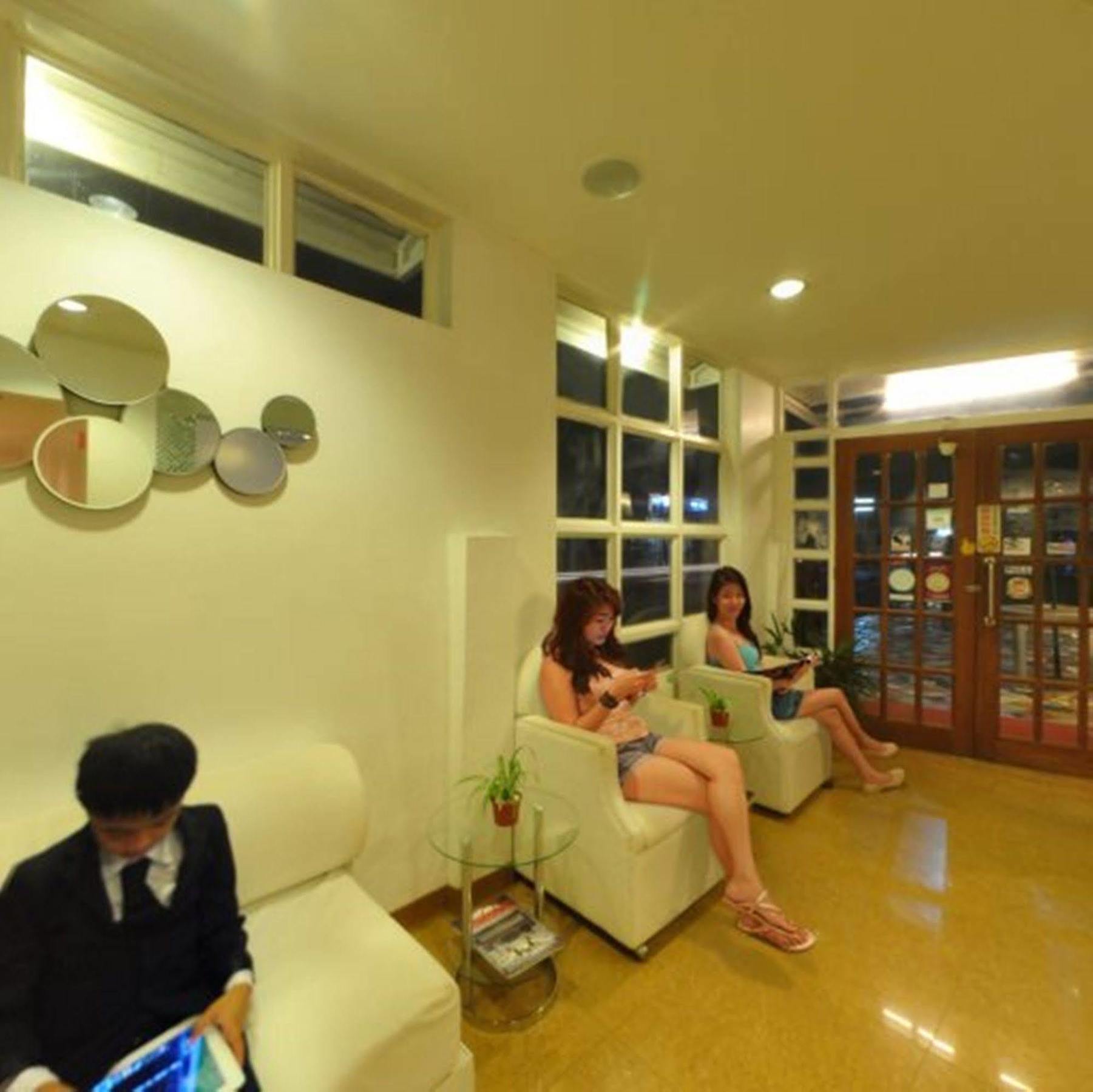 House Of Big Brother Palawan Puerto Princesa Exterior foto